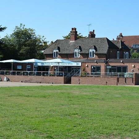 Riverside House Hamble-le-Rice Eksteriør billede