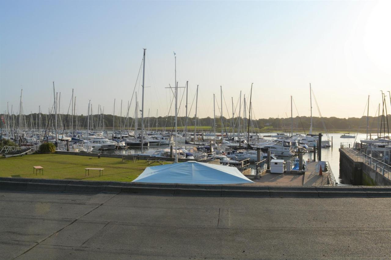 Riverside House Hamble-le-Rice Eksteriør billede