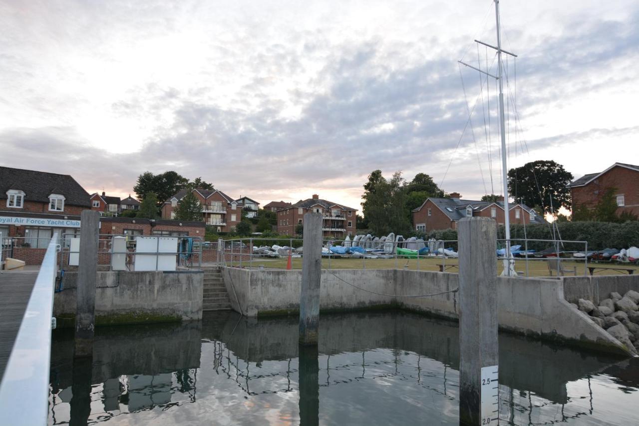 Riverside House Hamble-le-Rice Eksteriør billede